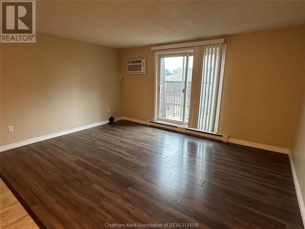 All-Inclusive 2BR Suite at 9 Sarah Crescent - Photo 3