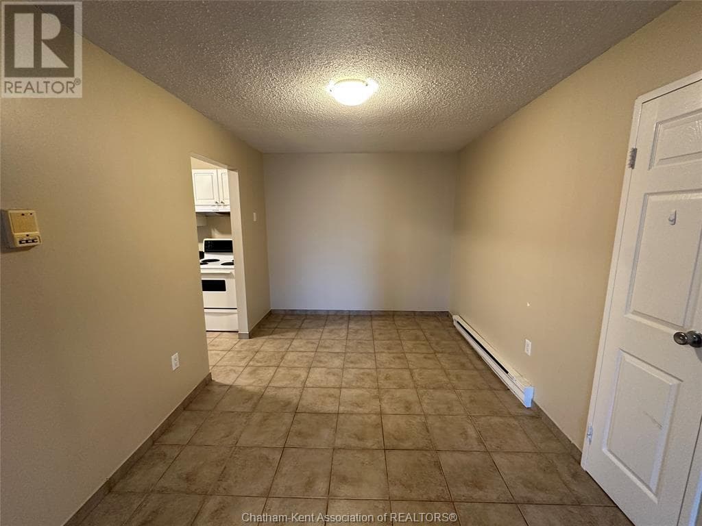 All-Inclusive 2BR Suite at 9 Sarah Crescent - Photo 5