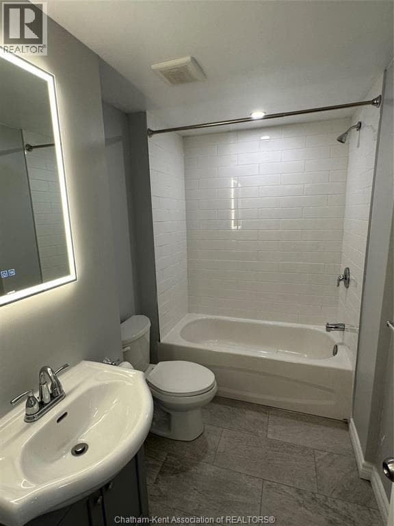 Renovated 2BR All-Inclusive Suite on St. Clair - Photo 5